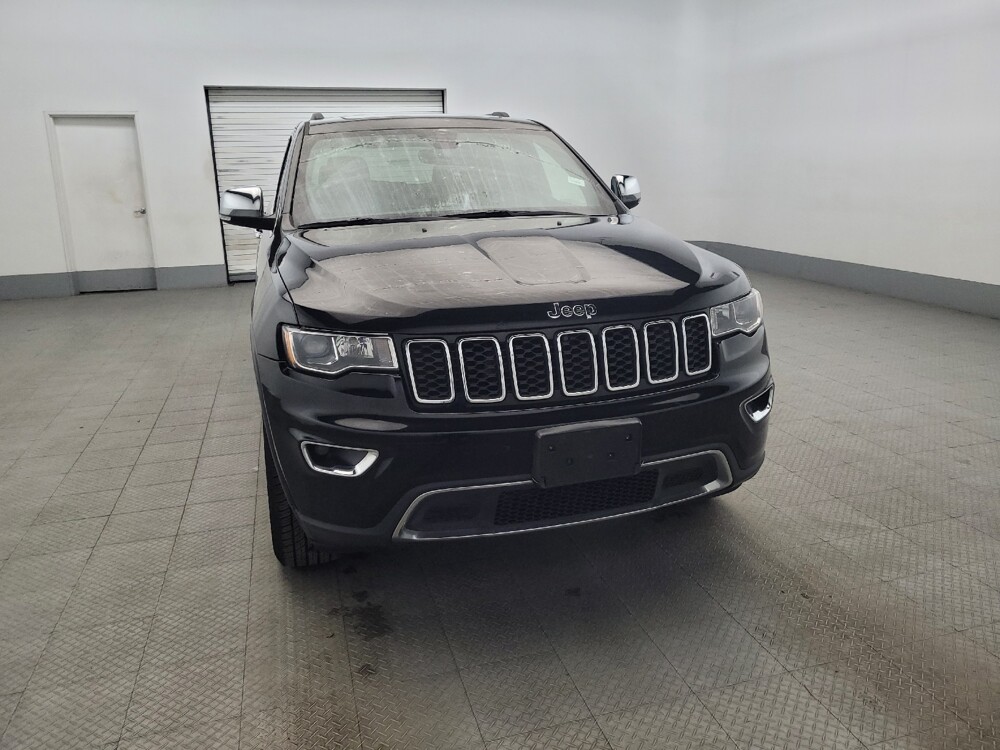 2017 Jeep Grand Cherokee in Plymouth Meeting, PA 19462 - 18097491 14
