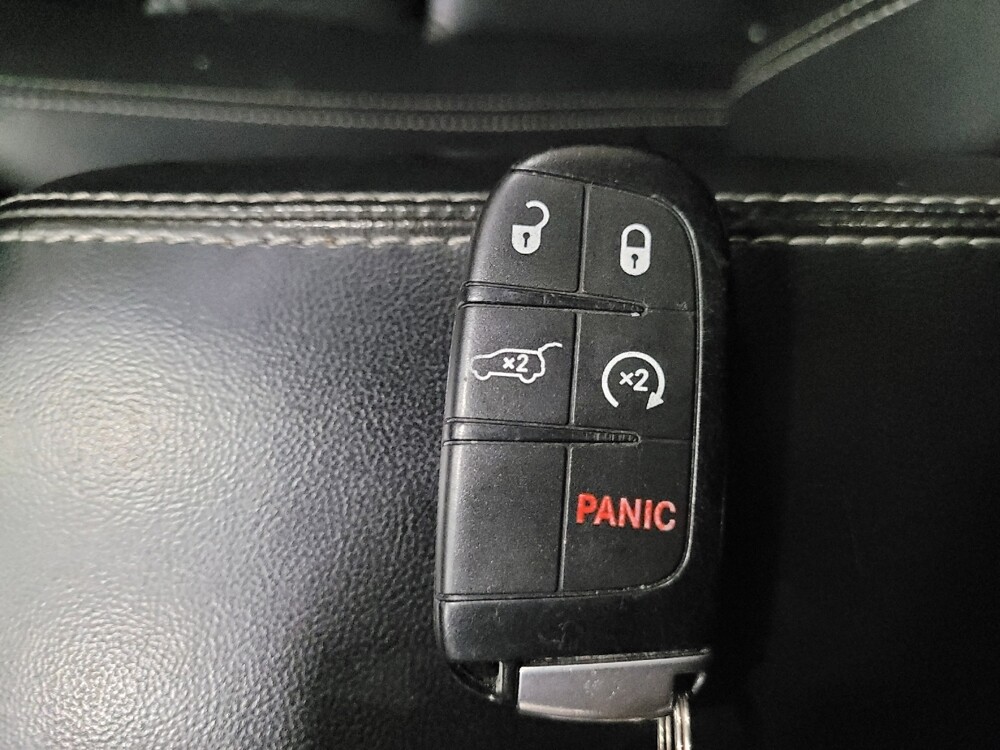 2017 Jeep Grand Cherokee in Plymouth Meeting, PA 19462 - 18097491 32