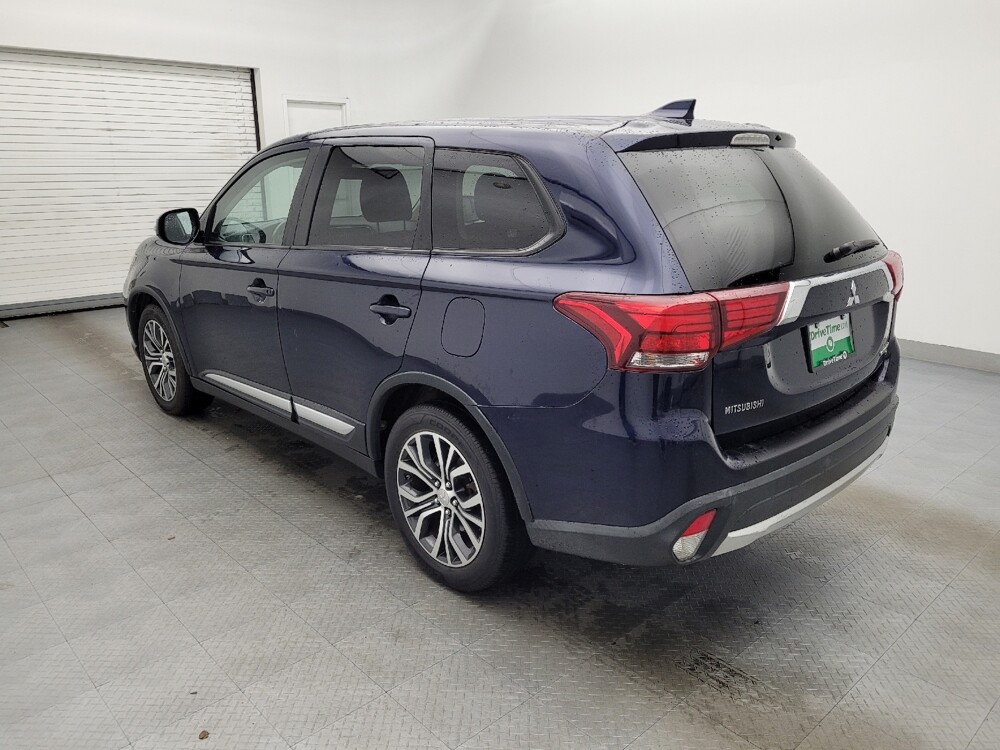 2017 Mitsubishi Outlander in Raleigh, NC 27604 - 18097493 3