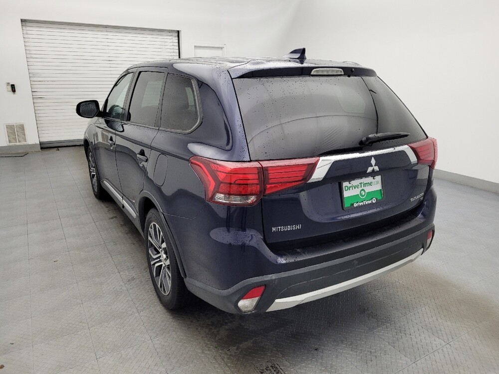 2017 Mitsubishi Outlander in Raleigh, NC 27604 - 18097493 5