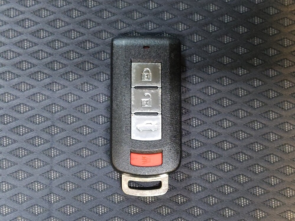 2017 Mitsubishi Outlander in Raleigh, NC 27604 - 18097493 32