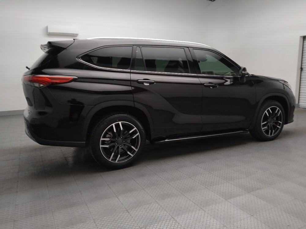 2020 Toyota Highlander in Fort Worth, TX 76116 - 18097494 10