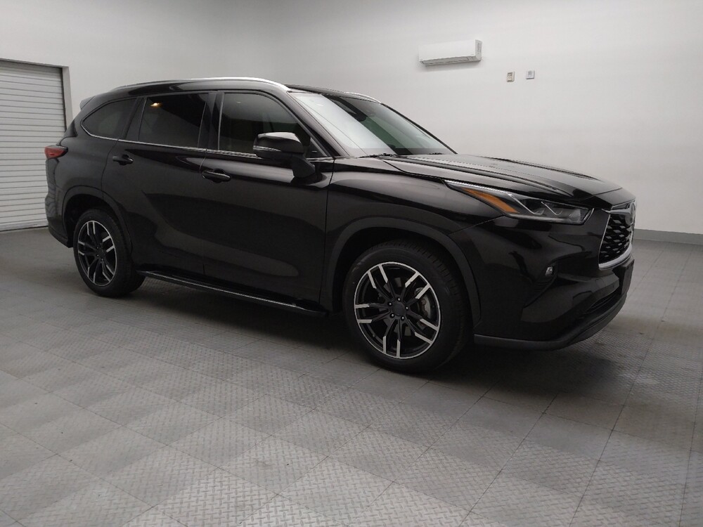 2020 Toyota Highlander in Fort Worth, TX 76116 - 18097494 13