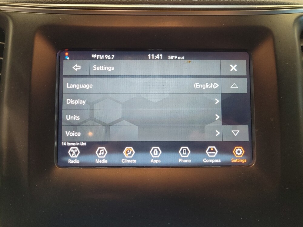 2019 Jeep Cherokee in Riverside, CA 92504 - 18097496 25