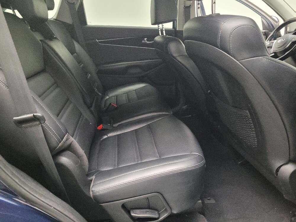 2019 Kia Sorento in Downey, CA 90241 - 18097498 19