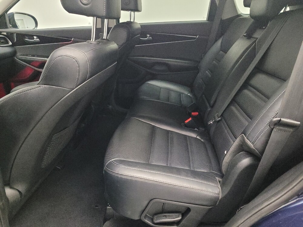 2019 Kia Sorento in Downey, CA 90241 - 18097498 18