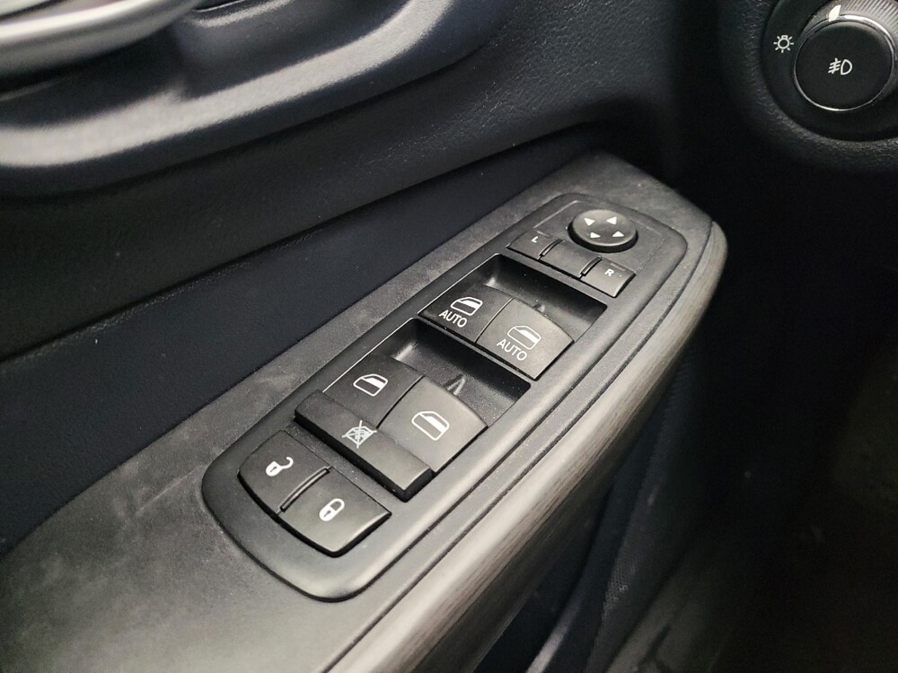 2016 Jeep Cherokee in Taylor, MI 48180 - 18097503 27