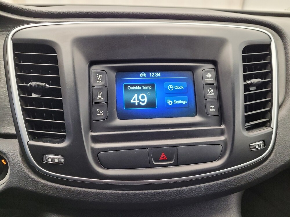 2015 Chrysler 200 in Bakersfield, CA 93309 - 18097505 25