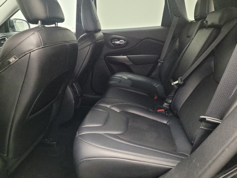 2020 Jeep Cherokee in Riverside, CA 92504 - 18097507 18