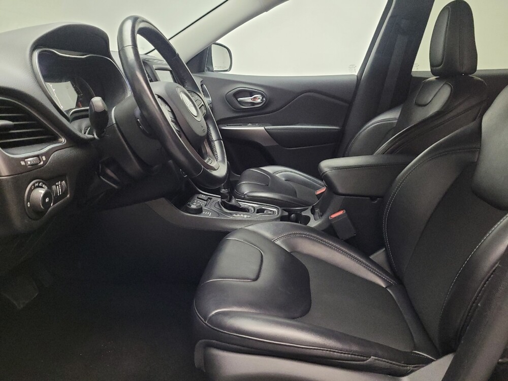 2020 Jeep Cherokee in Riverside, CA 92504 - 18097507 17