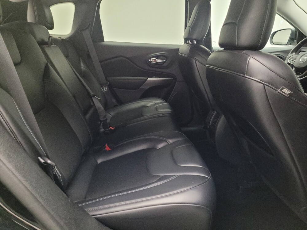 2020 Jeep Cherokee in Riverside, CA 92504 - 18097507 19