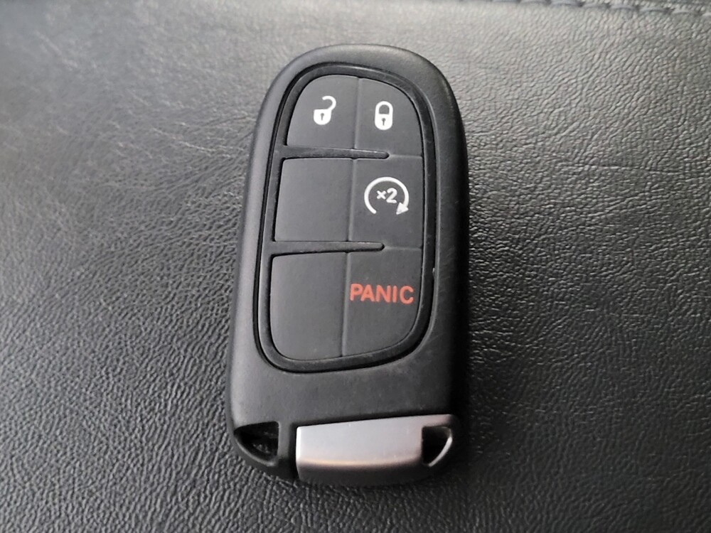 2020 Jeep Cherokee in Riverside, CA 92504 - 18097507 32