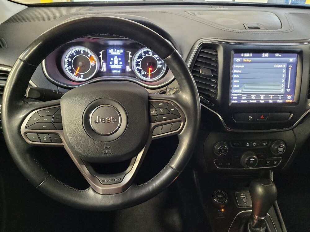 2020 Jeep Cherokee in Riverside, CA 92504 - 18097507 22