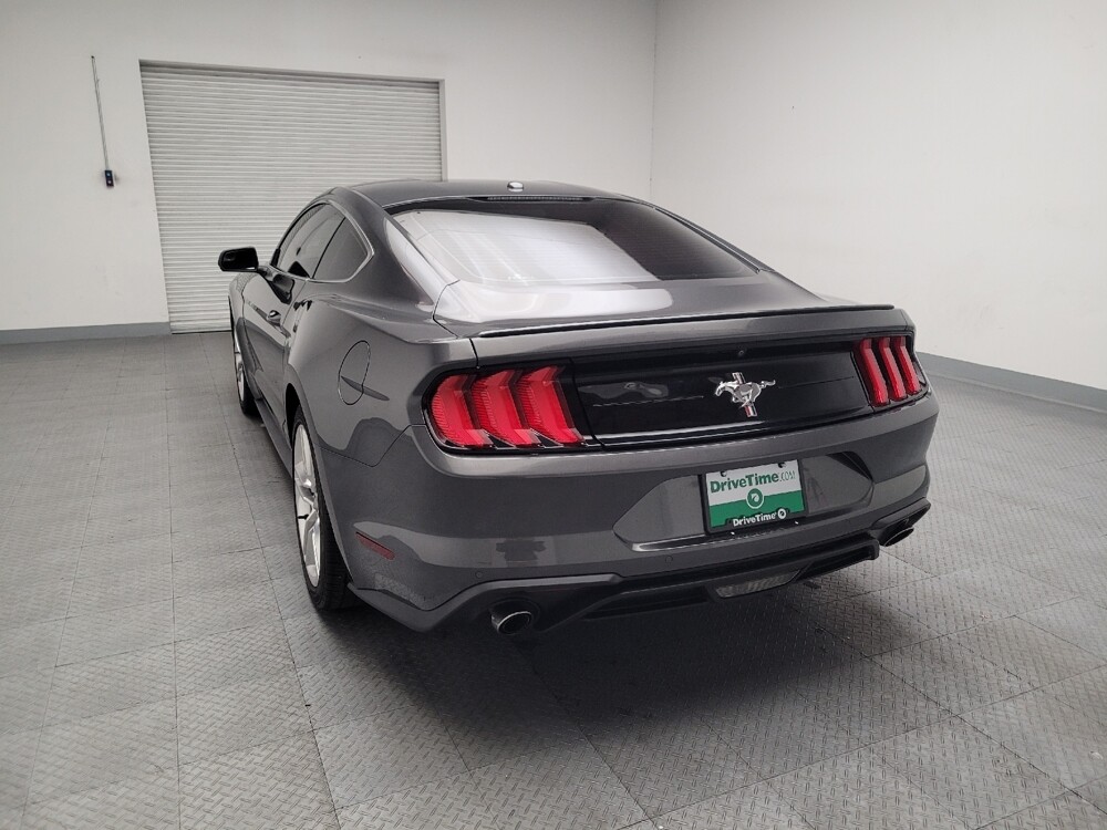2018 Ford Mustang in Bakersfield, CA 93309 - 18097508 6