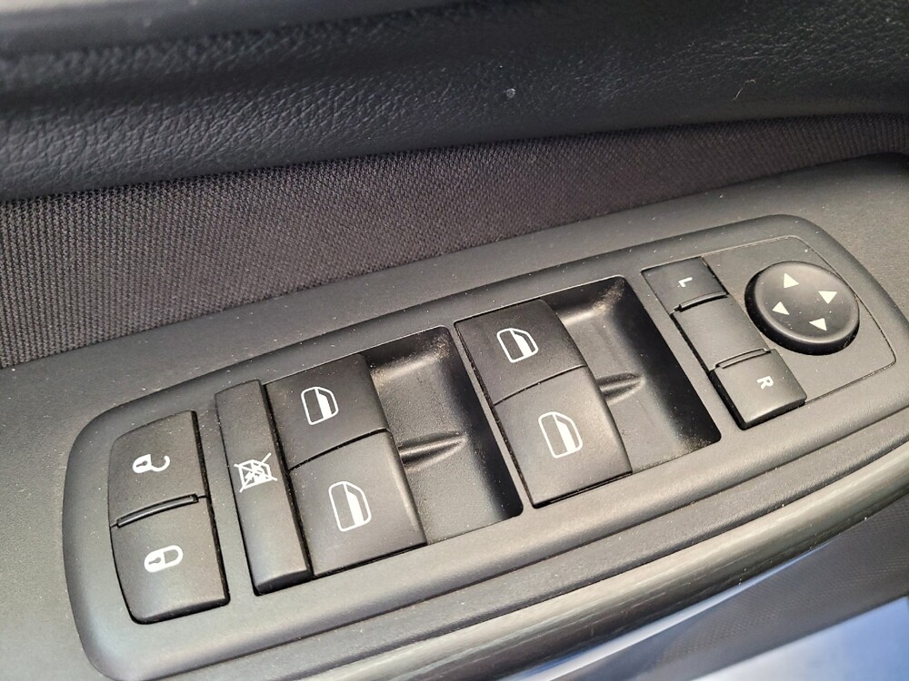 2016 Jeep Cherokee in Bakersfield, CA 93309 - 18097510 27