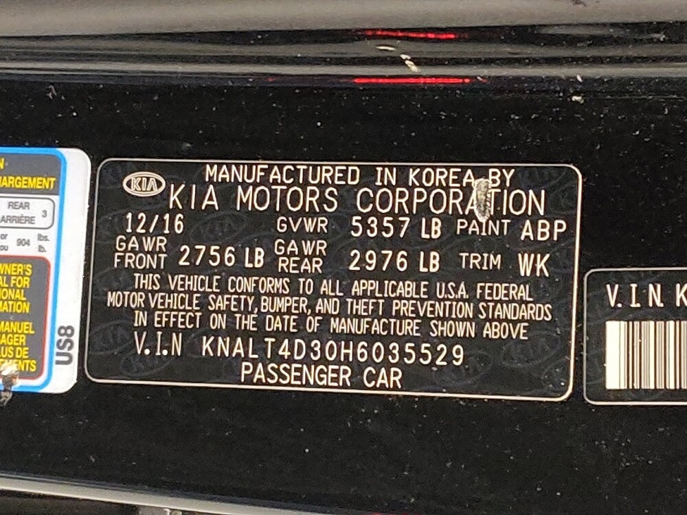 2017 Kia K900 in Arlington, TX 76011 - 18097513 33