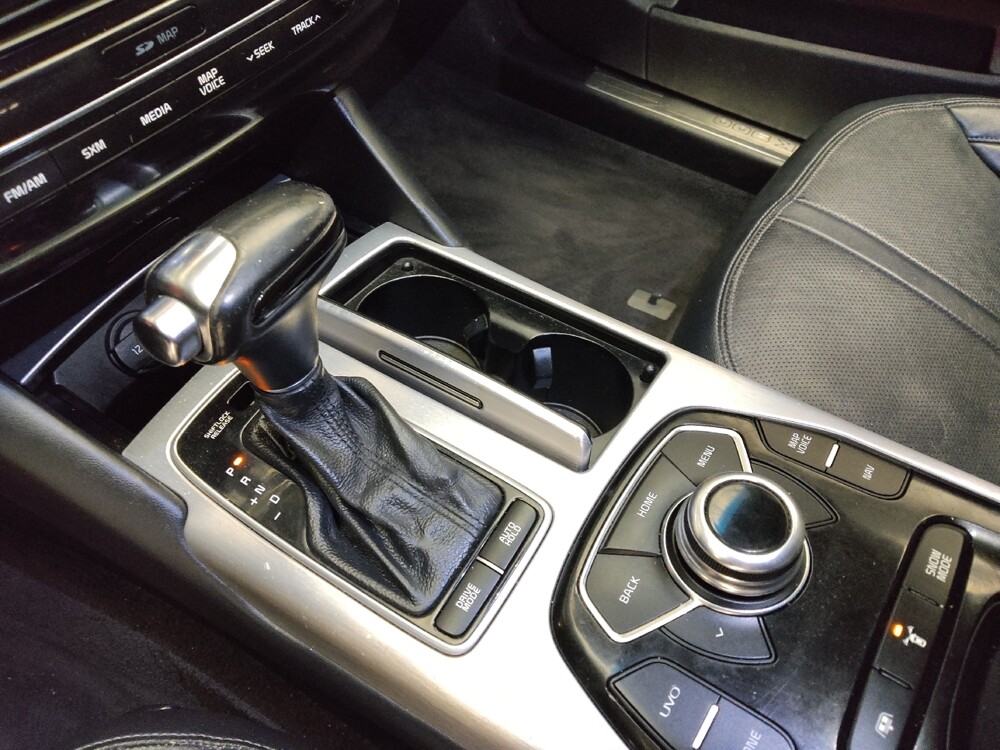 2017 Kia K900 in Arlington, TX 76011 - 18097513 26