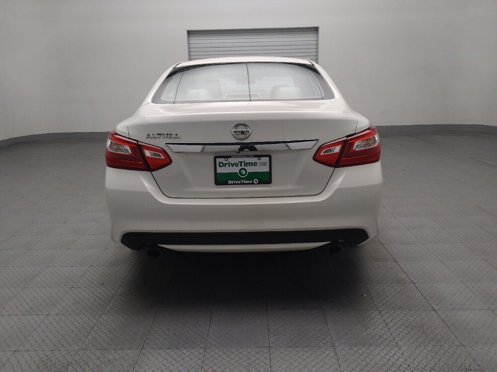 2017 Nissan Altima in Arlington, TX 76011 - 18097515 7