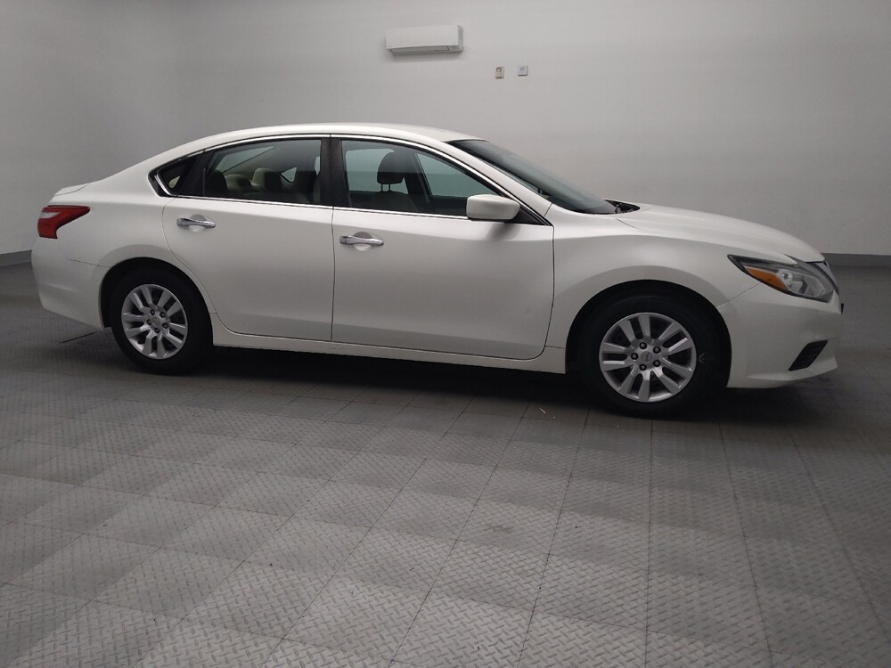 2017 Nissan Altima in Arlington, TX 76011 - 18097515 11