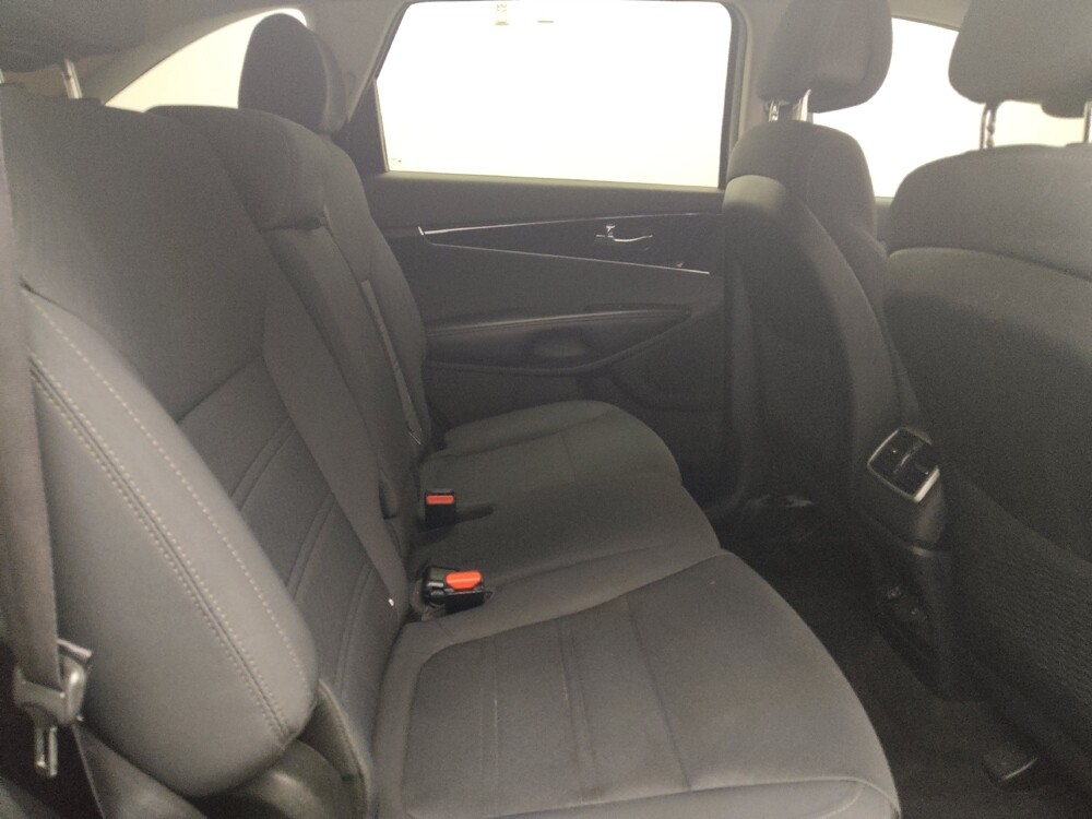 2016 Kia Sorento in Arlington, TX 76011 - 18097518 19