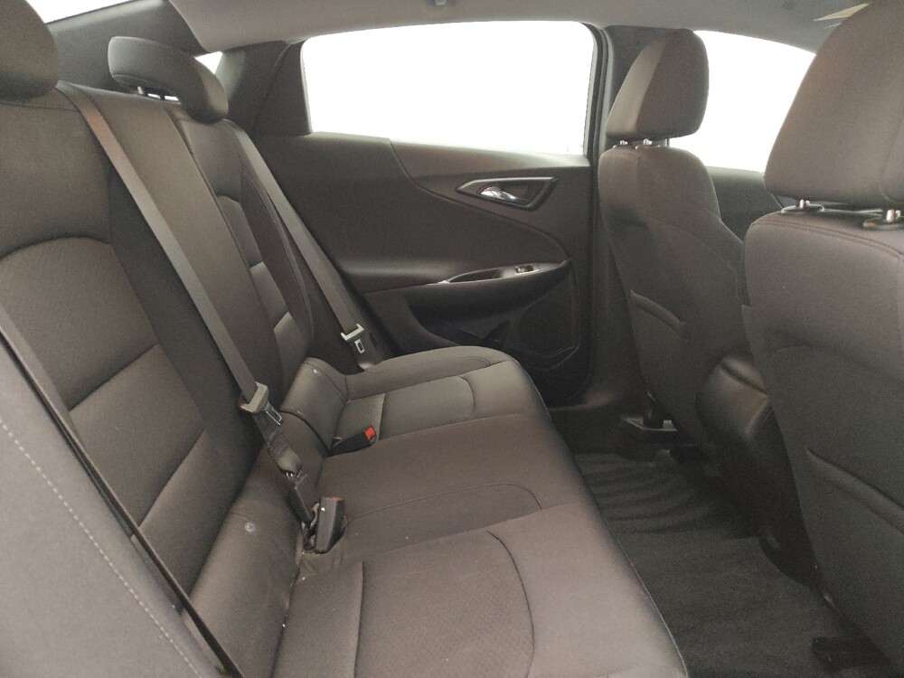 2021 Chevrolet Malibu in Arlington, TX 76011 - 18097519 19