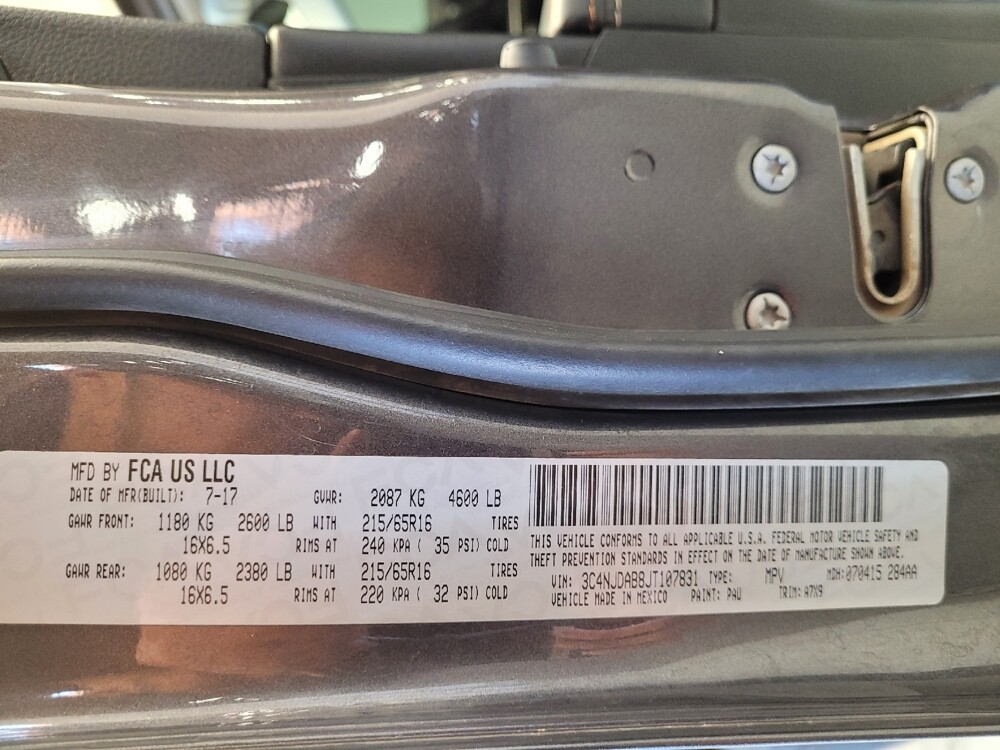 2018 Jeep Compass in Downey, CA 90241 - 18097520 33