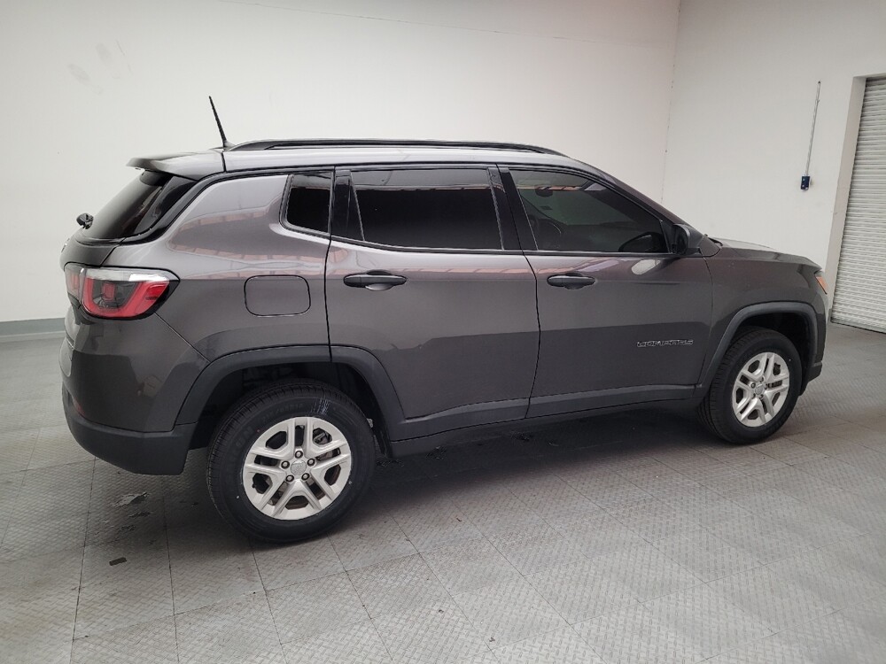 2018 Jeep Compass in Downey, CA 90241 - 18097520 10