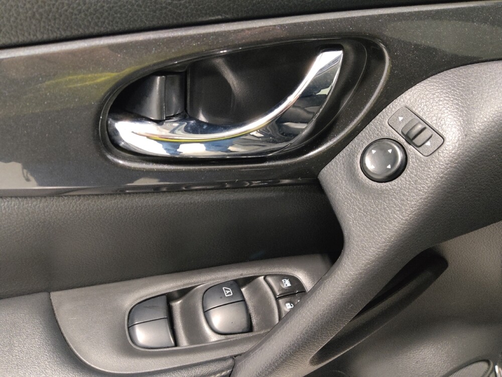 2020 Nissan Rogue in Columbus, OH 43228 - 18097523 27