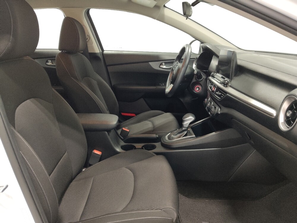 2021 Kia Forte in Columbus, OH 43228 - 18097524 21