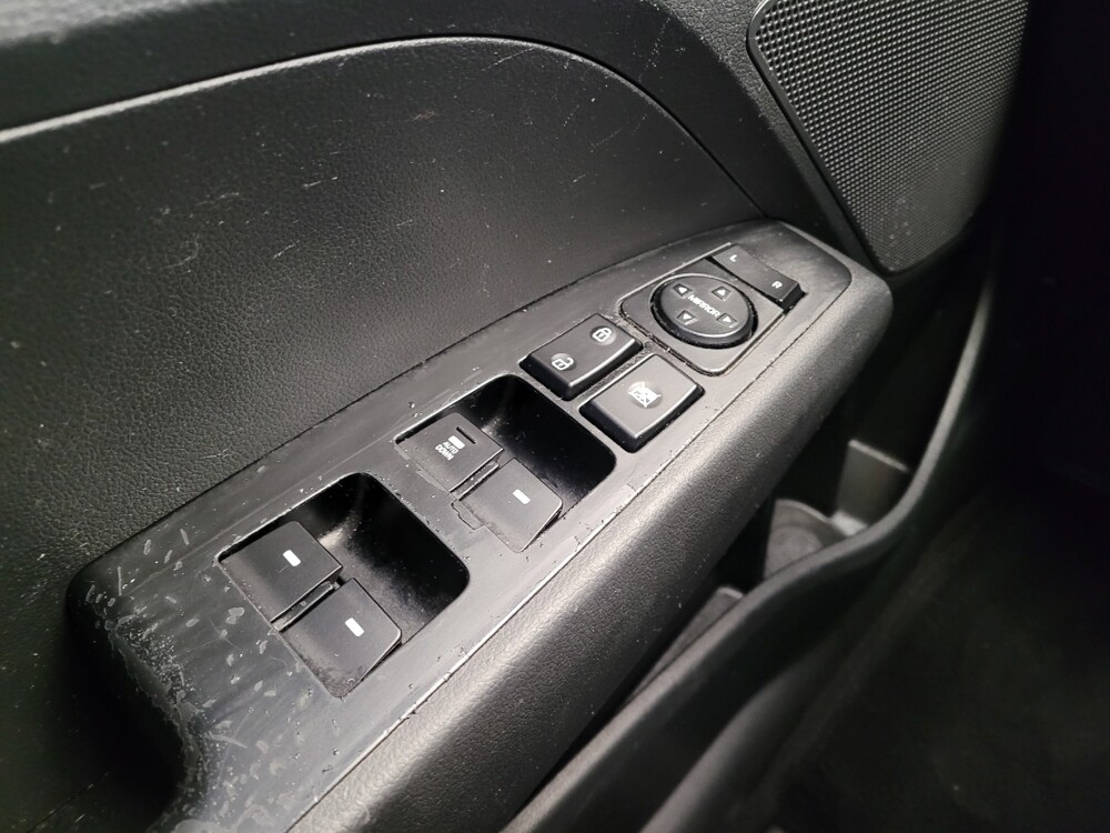 2020 Hyundai Elantra in Columbus, OH 43228 - 18097525 27