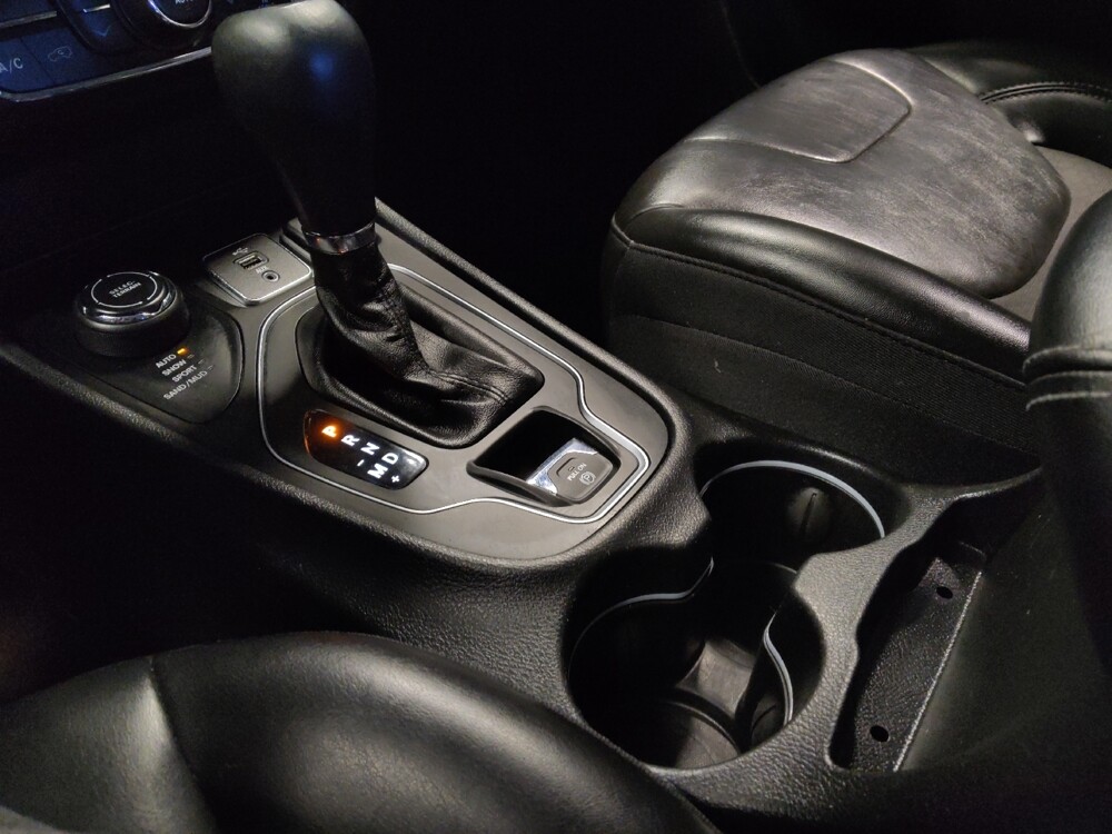 2019 Jeep Cherokee in Mesa, AZ 85210 - 18097531 26