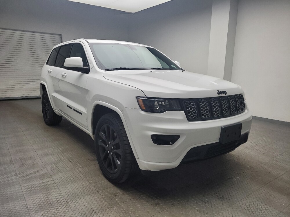 2018 Jeep Grand Cherokee in Taylor, MI 48180 - 18097536 13
