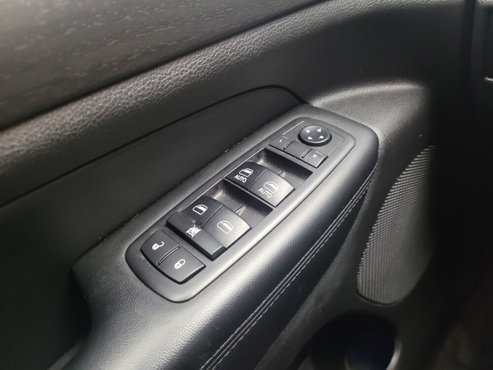 2018 Jeep Grand Cherokee in Taylor, MI 48180 - 18097536 27