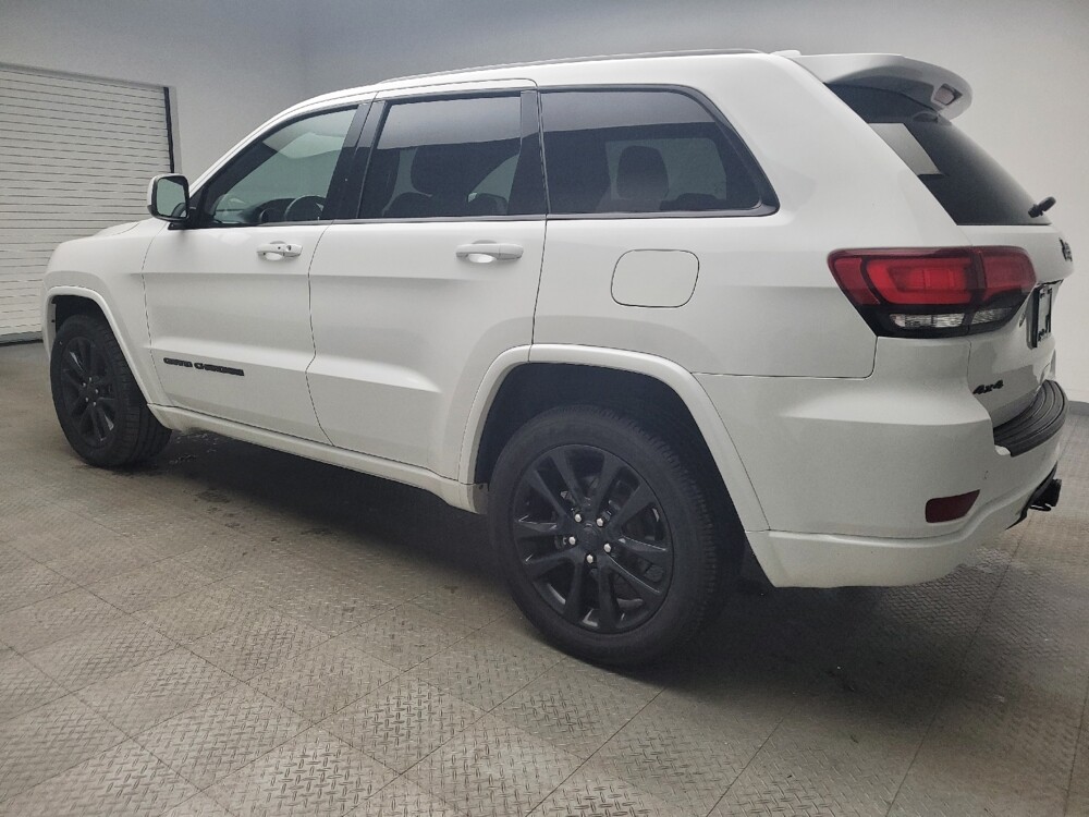 2018 Jeep Grand Cherokee in Taylor, MI 48180 - 18097536 3