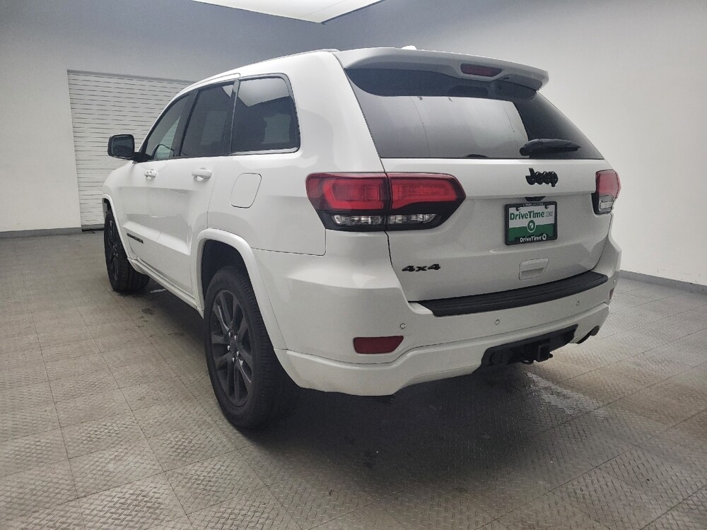 2018 Jeep Grand Cherokee in Taylor, MI 48180 - 18097536 5