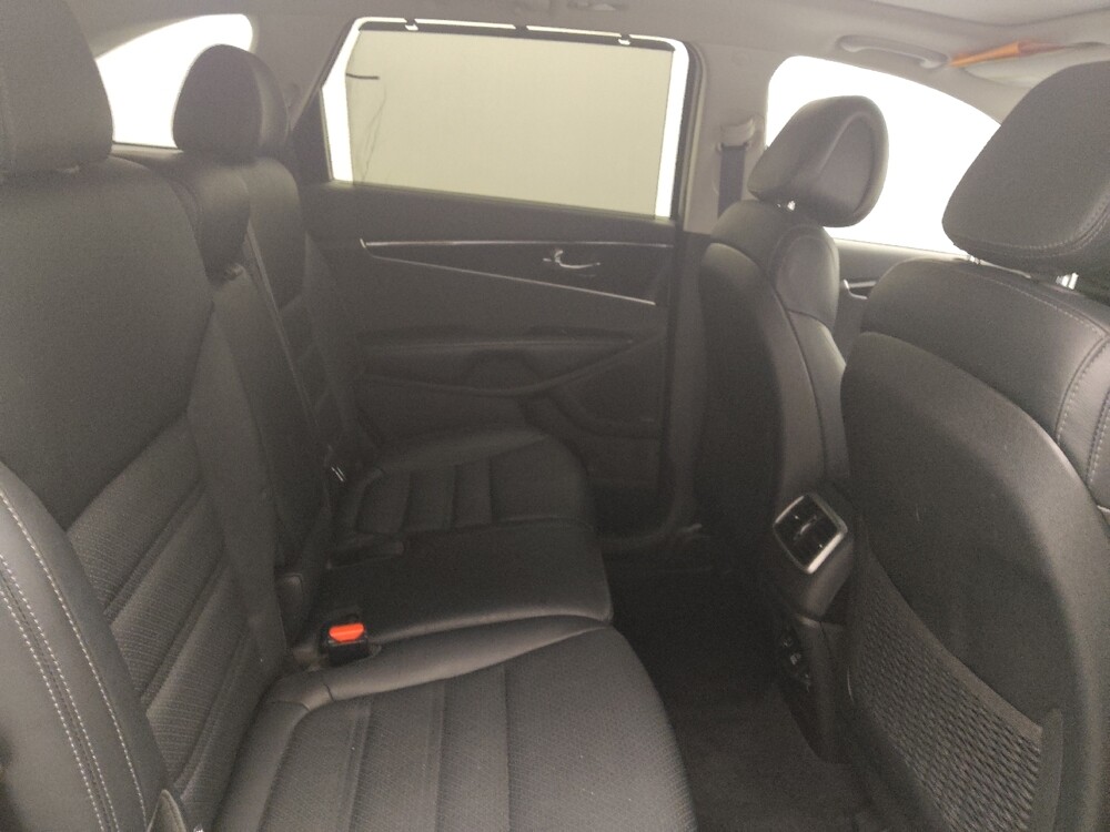 2016 Kia Sorento in Stone Mountain, GA 30083 - 18097537 19