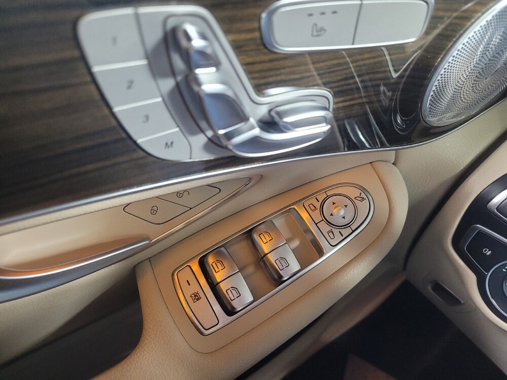 2019 Mercedes-Benz GLC 300 in Marietta, GA 30062 - 18097539 27