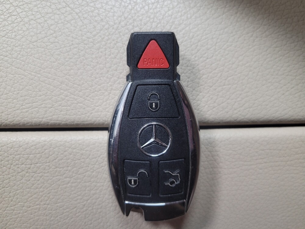 2019 Mercedes-Benz GLC 300 in Marietta, GA 30062 - 18097539 32