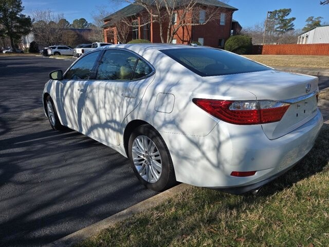 2013 Lexus ES 350 in Virginia Beach, VA 23464 - 18097541 3