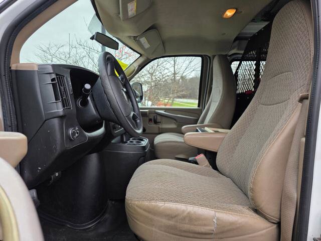 2011 Chevrolet Express 2500 in Blauvelt, NY 10913 - 18097543 11