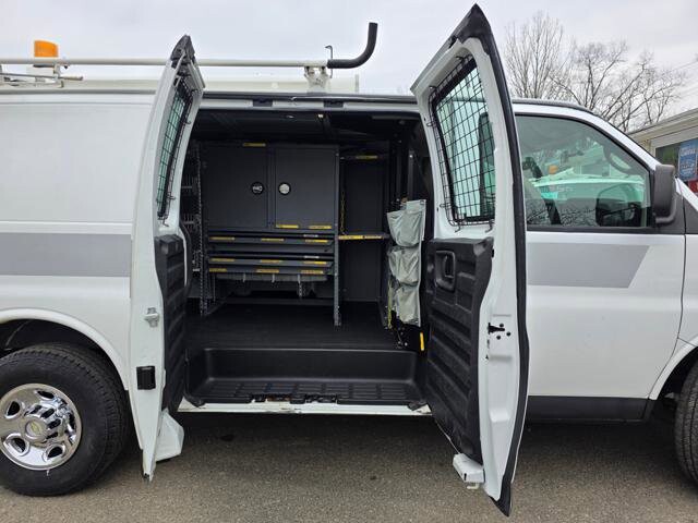 2011 Chevrolet Express 2500 in Blauvelt, NY 10913 - 18097543 47