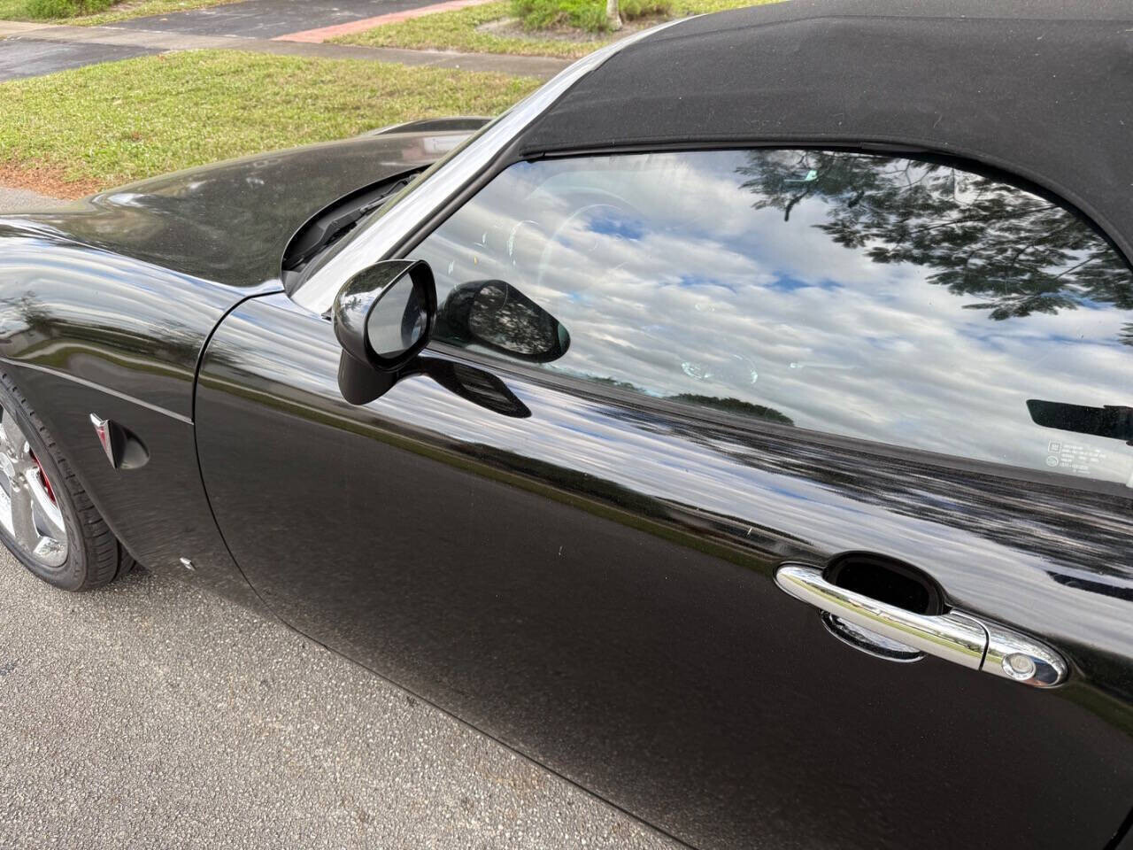 2009 Pontiac Solstice in Hollywood, FL 33023-1906 - 18097546 19