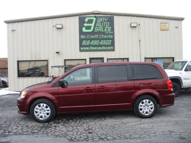 2018 Dodge Grand Caravan in Oak Grove, MO 64075 - 18097547 8