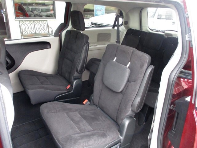 2018 Dodge Grand Caravan in Oak Grove, MO 64075 - 18097547 10