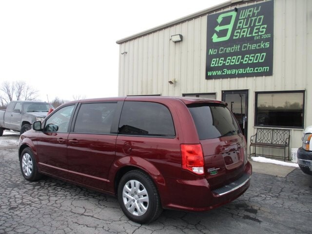 2018 Dodge Grand Caravan in Oak Grove, MO 64075 - 18097547 7