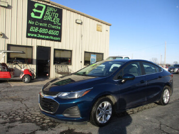 2019 Chevrolet Cruze in Oak Grove, MO 64075