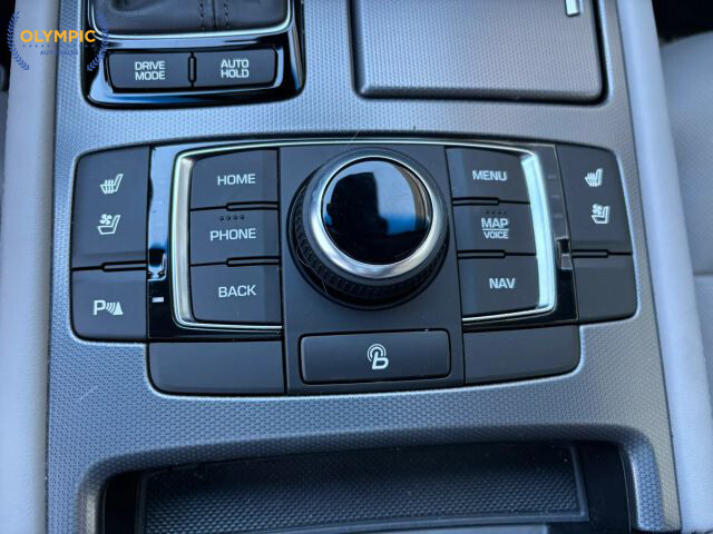 2015 Hyundai Genesis in Decatur, GA 30032 - 18097555 34