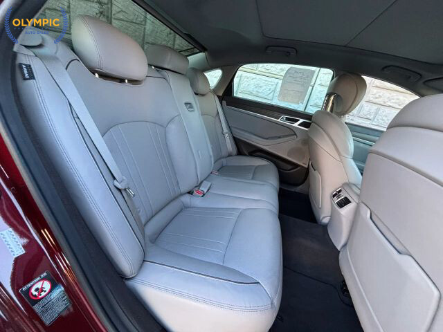 2015 Hyundai Genesis in Decatur, GA 30032 - 18097555 11