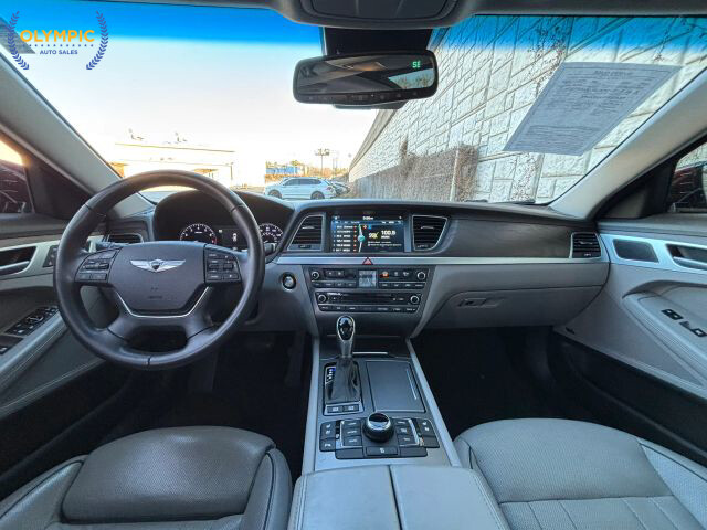 2015 Hyundai Genesis in Decatur, GA 30032 - 18097555 27