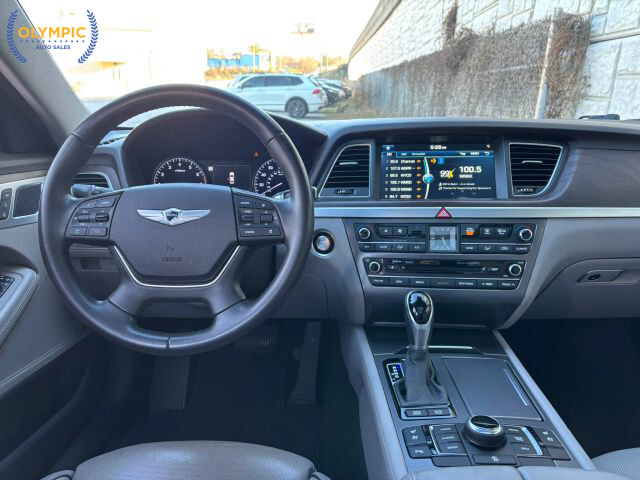 2015 Hyundai Genesis in Decatur, GA 30032 - 18097555 28